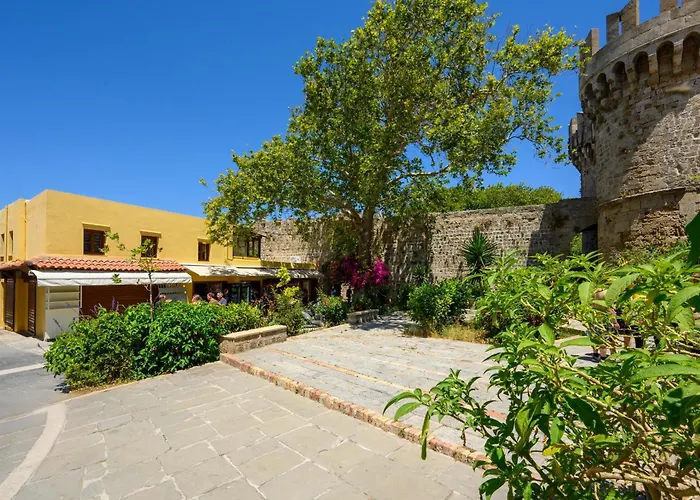 Daire D'amboise House *