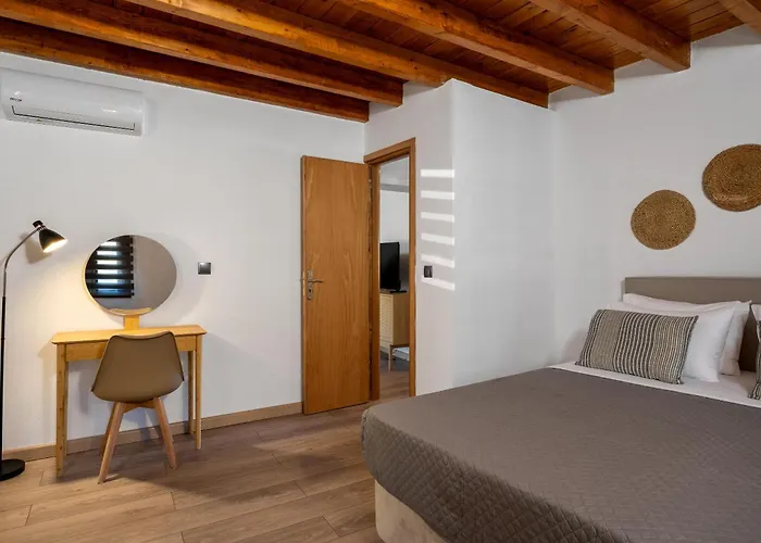 Daire D'amboise House